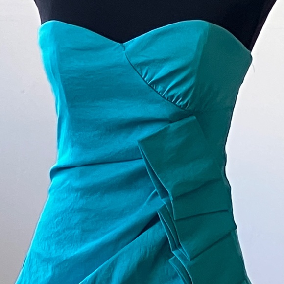 Sky blue sleeveless, baby doll dress - Picture 4 of 10